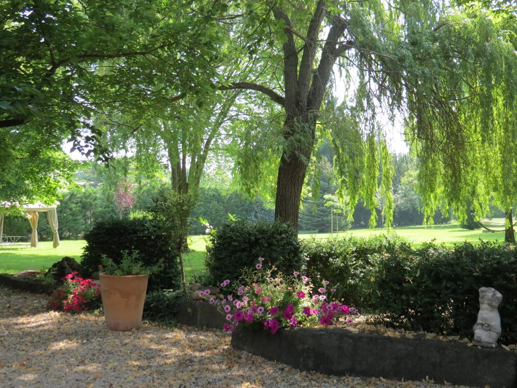 Le Jardin Bed & Breakfast Laragne-Monteglin Exterior photo