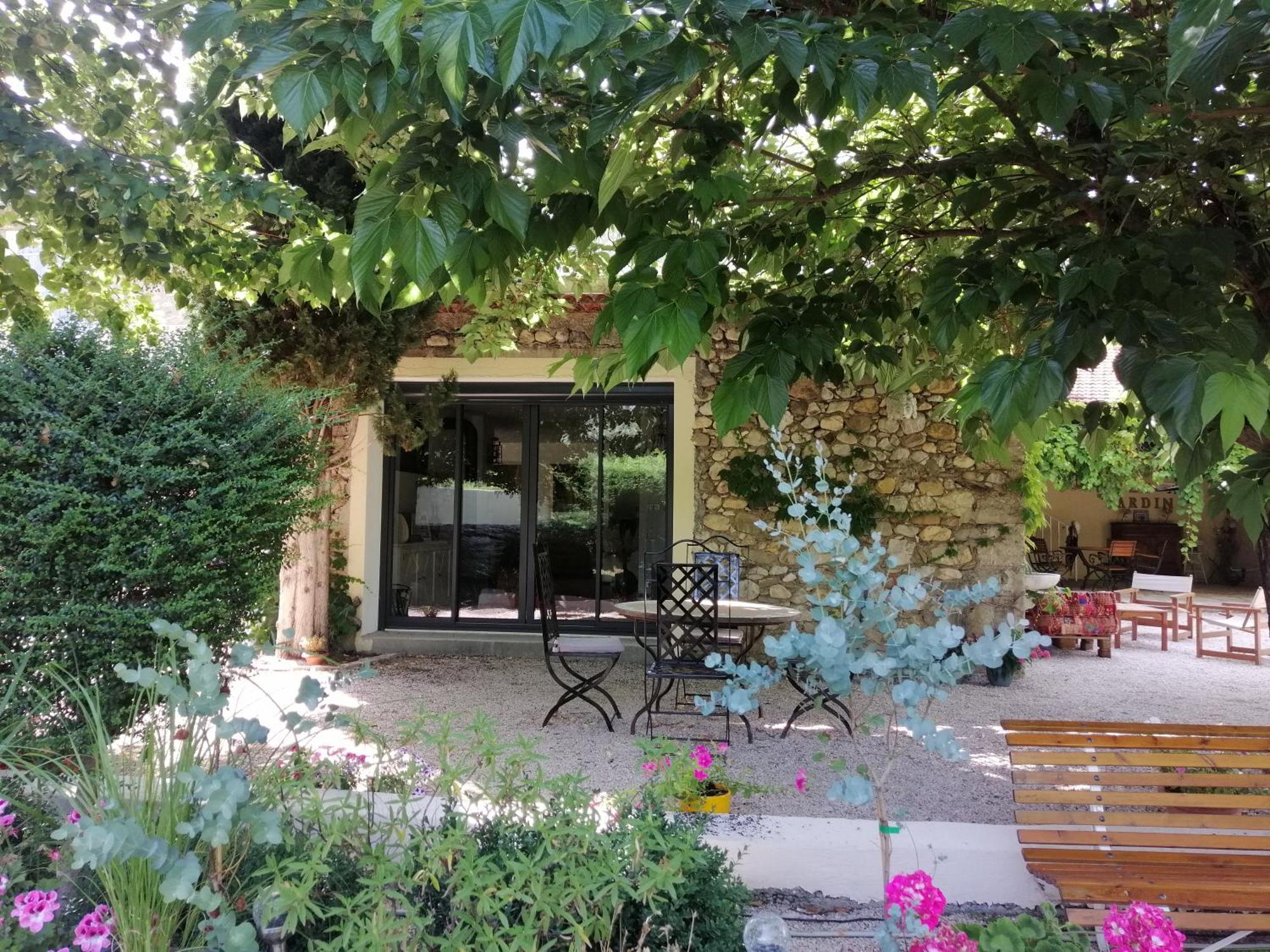 Le Jardin Bed & Breakfast Laragne-Monteglin Exterior photo